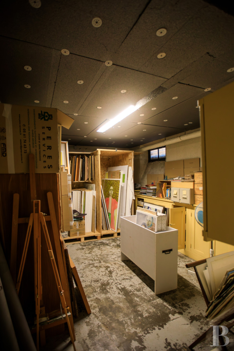 En Saône-et-Loire, à Mâcon, une villa et son jardin entièrement de style Art déco - photo  n°56